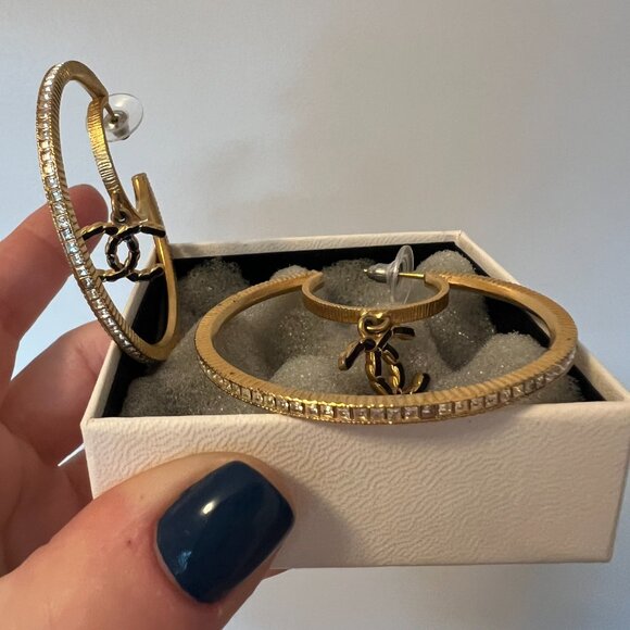 Chanel Baguette Crystal CC Drop Hoop Earrings Gold - Picture 4 of 9